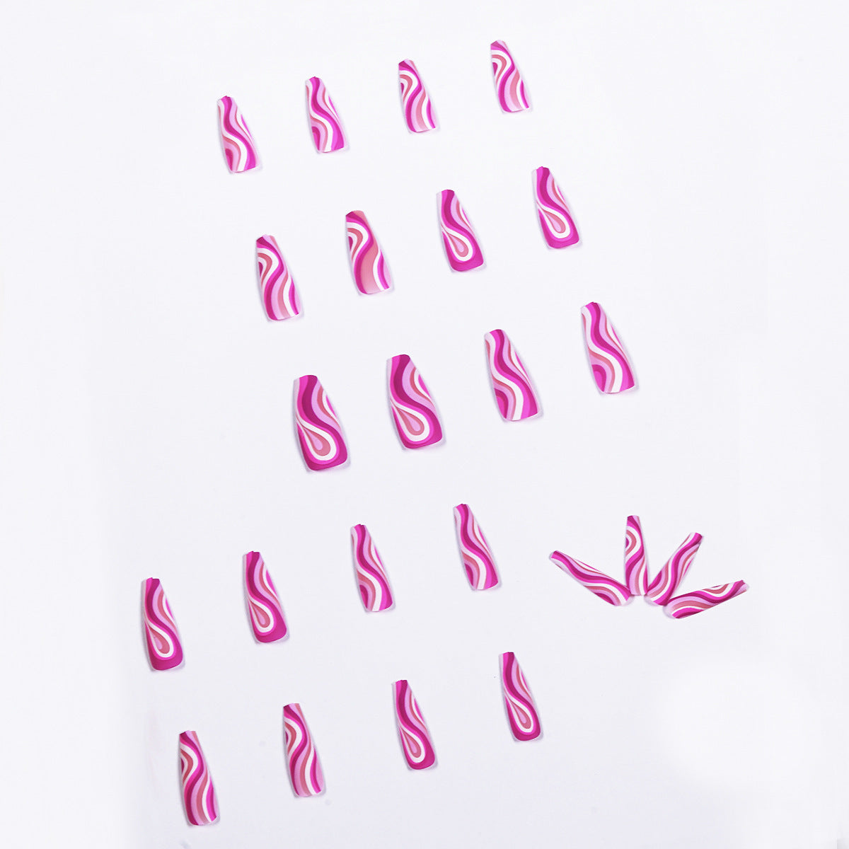 Press-On Artistic Nails – Easy Glam in Minutes
