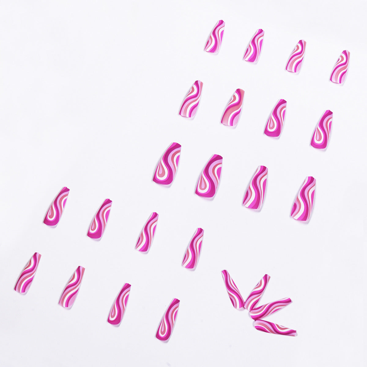 Press-On Artistic Nails – Easy Glam in Minutes